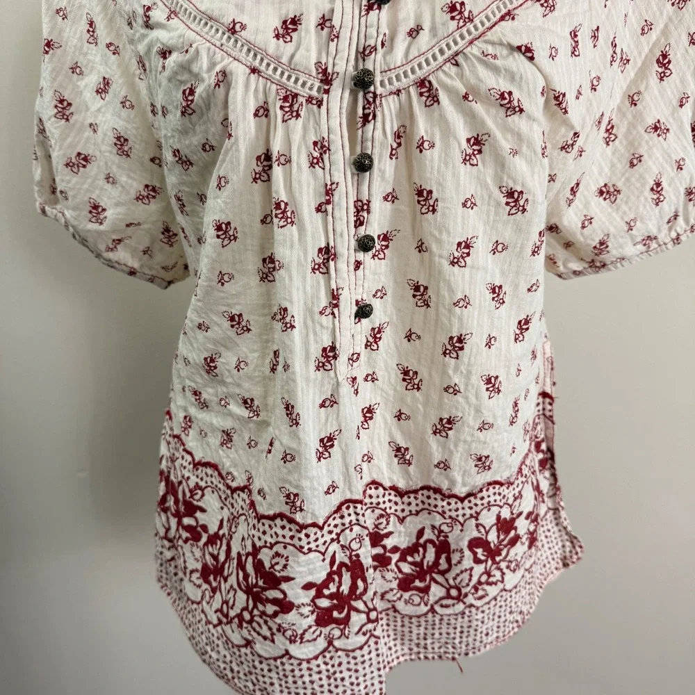 Anthropologie Floral Block Print Boho Blouse Red Cream Lace Trim Puff Sleeve M